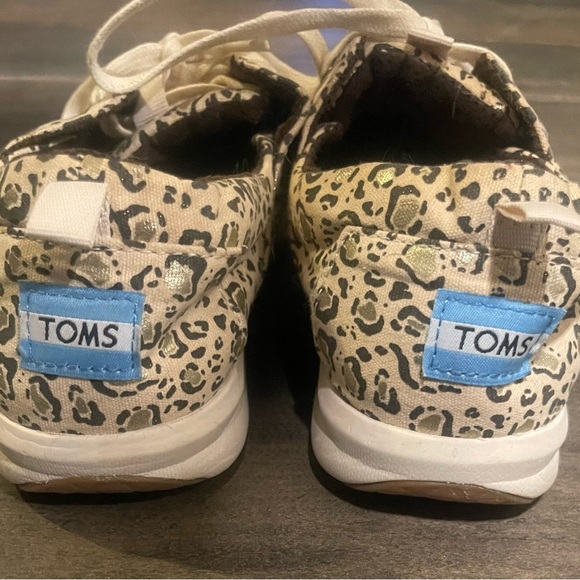 Toms Women's Cream and Black Leopard Sneakers - Picture 3 of 3